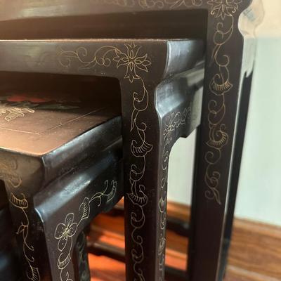 SET OF 4 VINTAGE BLACK LACQUER CHINOISERIE NESTING TABLES