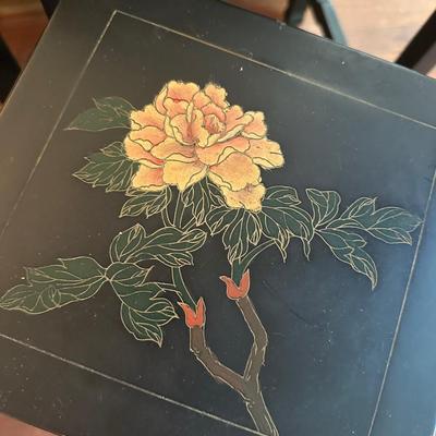 SET OF 4 VINTAGE BLACK LACQUER CHINOISERIE NESTING TABLES