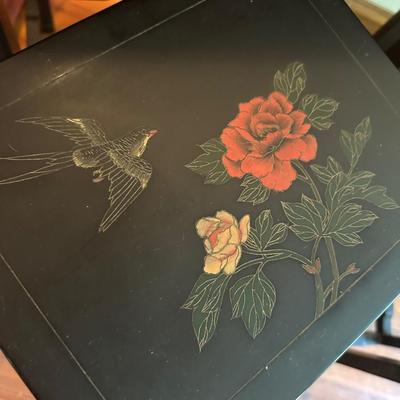 SET OF 4 VINTAGE BLACK LACQUER CHINOISERIE NESTING TABLES