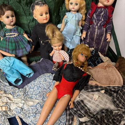 VINTAGE Barbie,ANTIQUE DOLLS & CLOTHES LOT