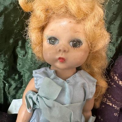 VINTAGE Barbie,ANTIQUE DOLLS & CLOTHES LOT