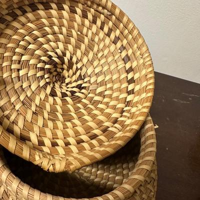 VINTAGE SWEETGRASS BASKET LOT