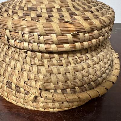VINTAGE SWEETGRASS BASKET LOT