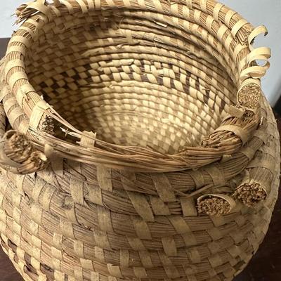 VINTAGE SWEETGRASS BASKET LOT