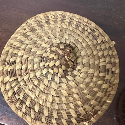 VINTAGE SWEETGRASS BASKET LOT