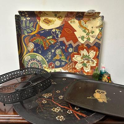 VINTAGE TRAY & MORE LOT