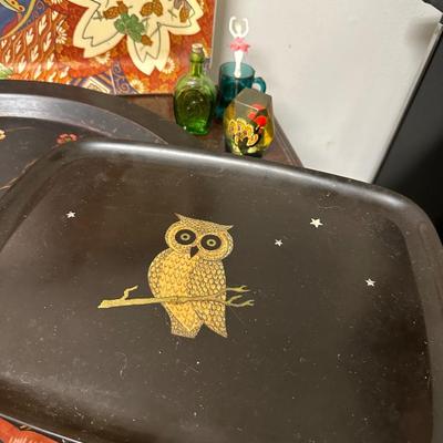 VINTAGE TRAY & MORE LOT