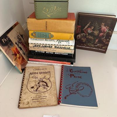 COOKBOOK LOT
