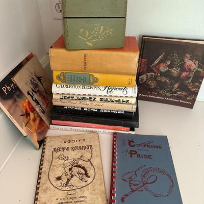 COOKBOOK LOT