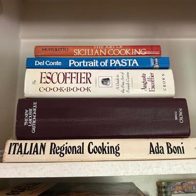 COLLECTIBLE COOKBOOKS