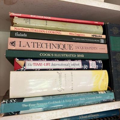 COLLECTIBLE COOKBOOKS