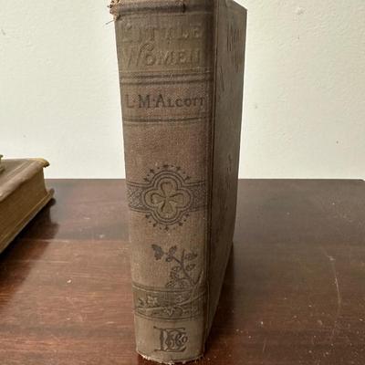 LITTLE WOMEN & MORE ANTIQUE BOOK LOT