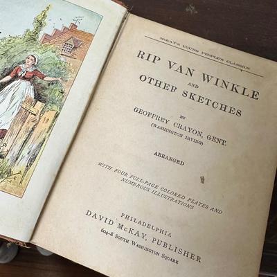 ANTIQUE CHILDRENS BOOK LOT
