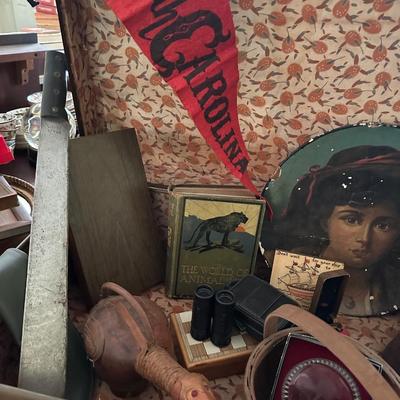 ANTIQUE TRUNK FULL OF COLLECTIBLES