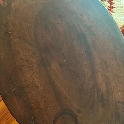 OVAL DROP LEAF TABLE