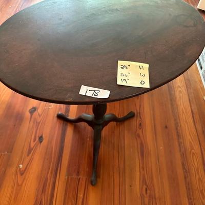 OVAL DROP LEAF TABLE