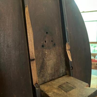 OVAL DROP LEAF TABLE