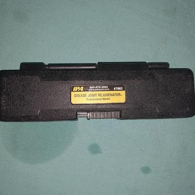 PROFESSIONAL MODEL GREASE JOINT REJUVENATOR AND GREASE GUN