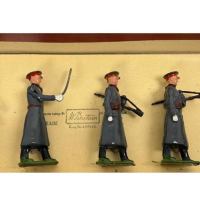 Britains Soldiers Regiments of All Nations Figures Infantry Soldiers