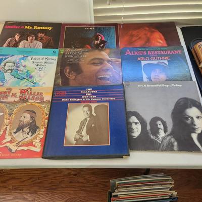 18 Record Albums Lot Paul Simon Roy Orbison Linda Ronstadt Waterloo Willie Nelson and more