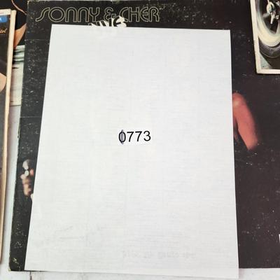 Record Albums Lot Average White Band Rosanne Cash Moody Blues Beatles Jeff Beck Neil Young and others