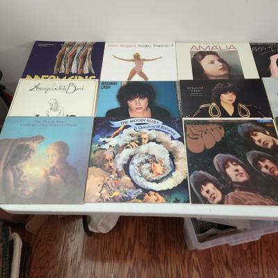 Record Albums Lot Average White Band Rosanne Cash Moody Blues Beatles Jeff Beck Neil Young and others