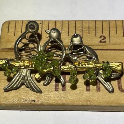 Vintage BIRDS on a Grape Branch Metallic Finished Fashion Pin in VG Preowned Condition.