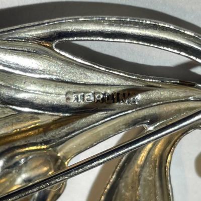 Vintage Sterling Silver Flower Pin/Brooch in New Never Worn Condition as Pictured.