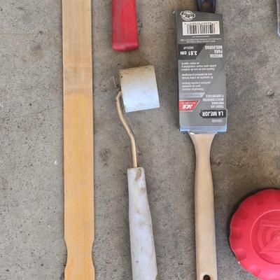 Paintbrushes and Small Rollers for Wallpaper and Wallpaper Tool
