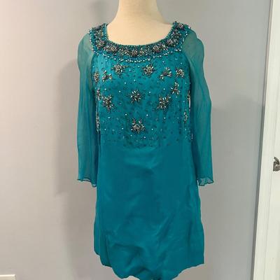 5 Vintage Dresses - Jack Bryan