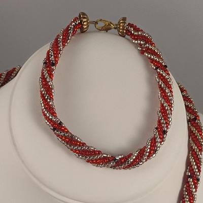 Hand Made Seed Bead Crab Design Necklace with Bracelet and Earrings (#72)