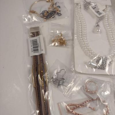 Collection of Fashion Jewelry (#73)