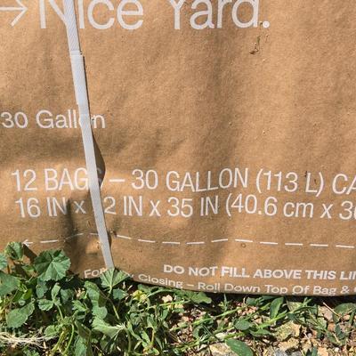 12 Lawn & Leaf Bags