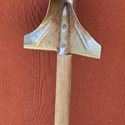 D Handle Post Hole Digger