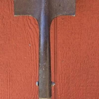 D Handle Garden Shovel