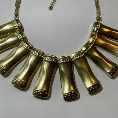 Heavy Preowned Gold-tone Adjustable Fashion Necklace in Good Condition as Pictured.
