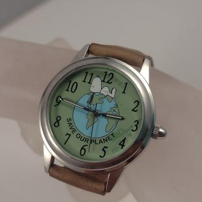 Peanuts Snoopy 'Save Our Planet' Wristwatch (#87)