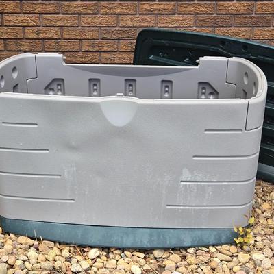 Rubbermaid Yard & Garden Storage Container