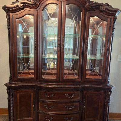 68x18x91"h Lighted China Cabinet