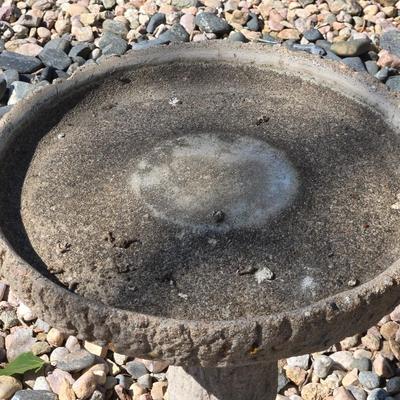 Heavy Cement Bird Bath with Bird Design