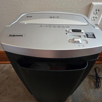 Fellowes Paper Shredder