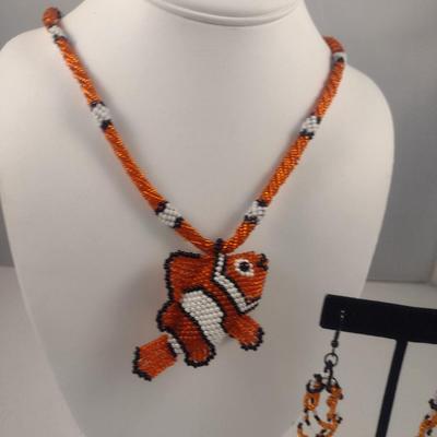Hand Made Seed Bead Clownfish Necklace with Bracelet and Earrings (#93)