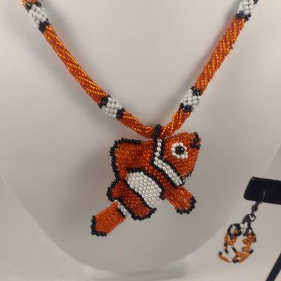 Hand Made Seed Bead Clownfish Necklace with Bracelet and Earrings (#93)