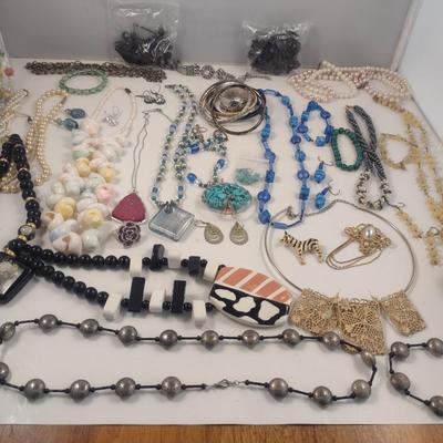 Collection of Fashion Jewelry (#97)