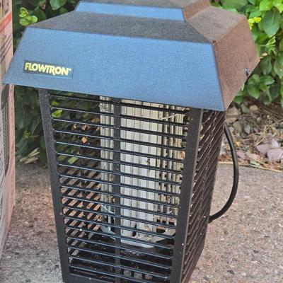 Flowtron Insect Killer in the Box