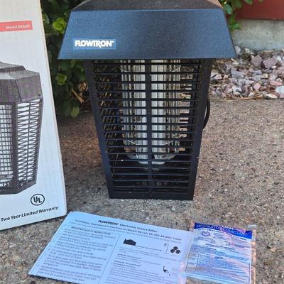 Flowtron Insect Killer in the Box