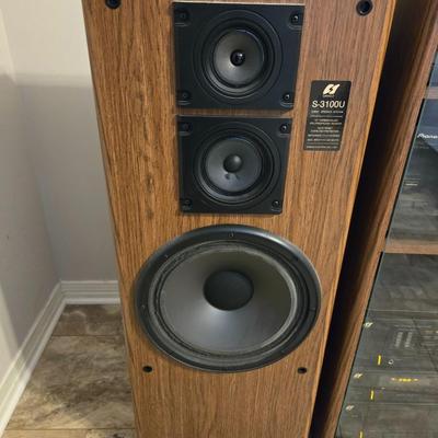 Stereo w/ cabinet & speakers