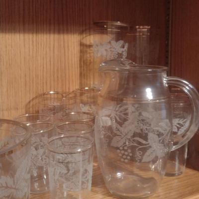Collection of Bartlett Collins Grape Theme Glassware- Approx 30 Pieces