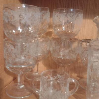 Collection of Bartlett Collins Grape Theme Glassware- Approx 30 Pieces