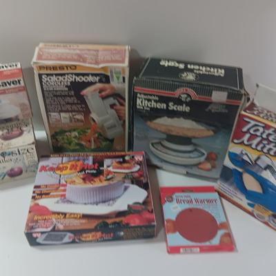 Wonderful and useful Kitchen Gadgets all in original boxes